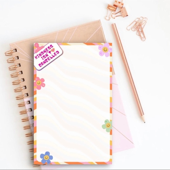 ✨Be Kind Notepad✨ - Picture 1 of 3
